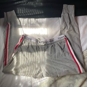 Tommy Hilfiger sweats